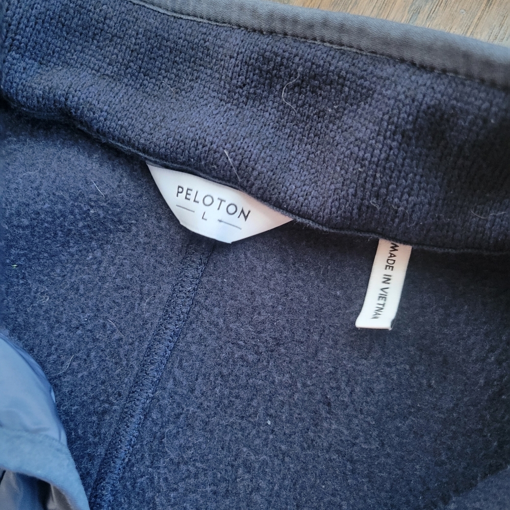 Peloton Jacket - Picture 3 of 4